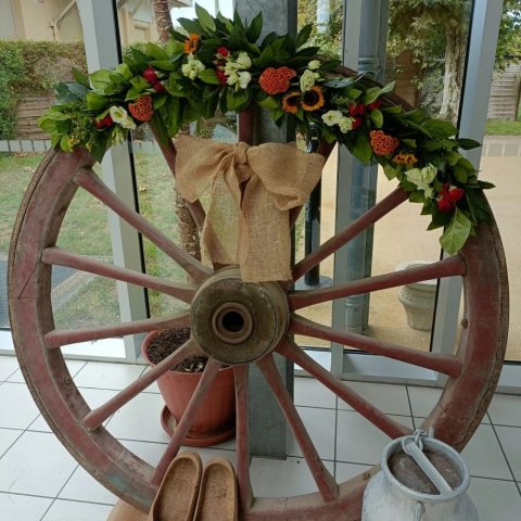 Préparation d'une mariage champêtre coloré à Langon