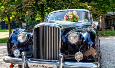 Décoration florale de voiture de mariage - Langon - California